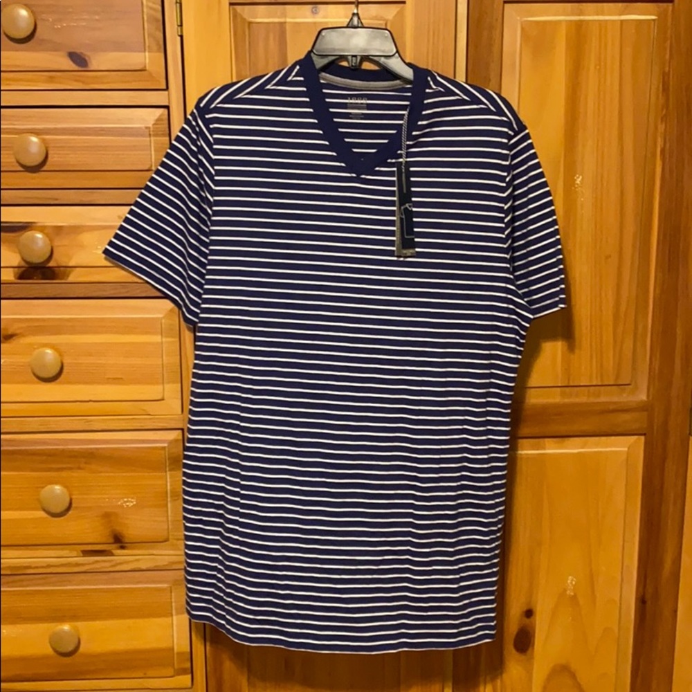 Men’s pima cotton t-shirt.